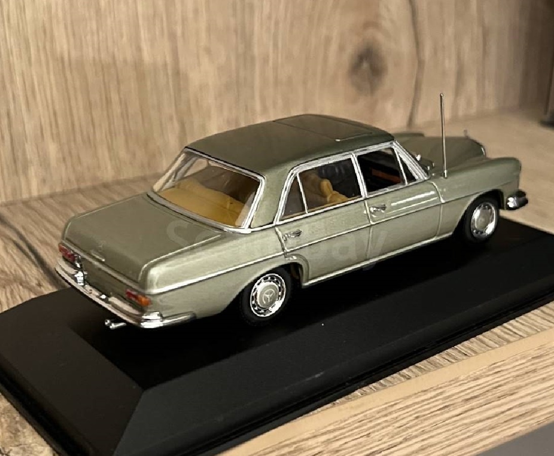 Mercedes Benz W108 280SE, производитель: Minichamps. Фото из открытых источников.