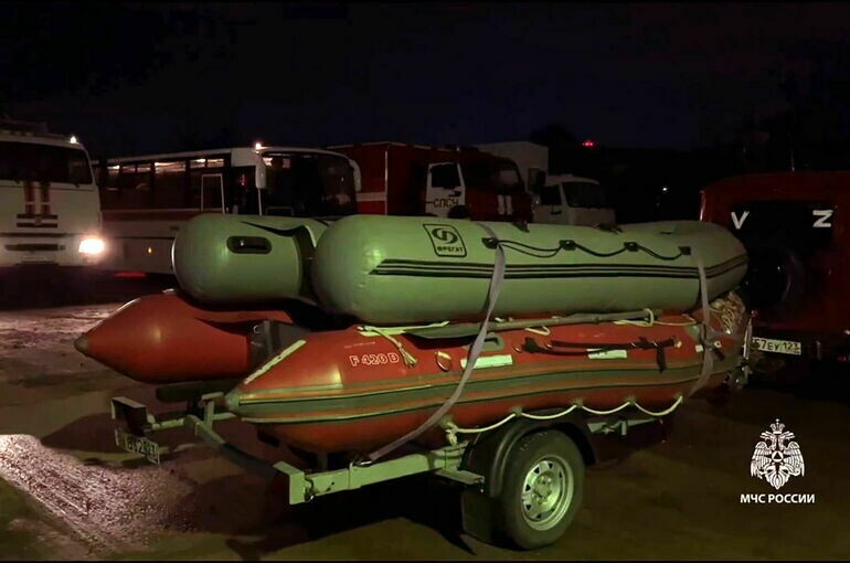   МЧС России/ТАСС