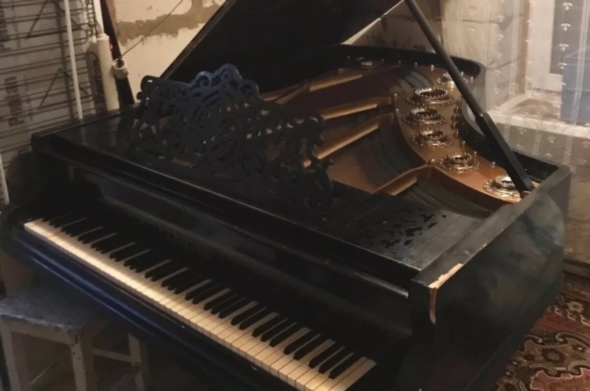    Старинный рояль спасли из подлежащего сносу дому Пинегиных в Ижевске
