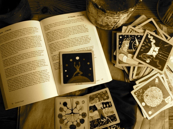 для самостоятельного изучения карт нужно много времени на чтение литературы 