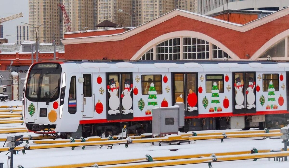     Новогодний поезд. Источник: mos.ru Автор фото: Пресс-служба Мэра и Правительства Москвы