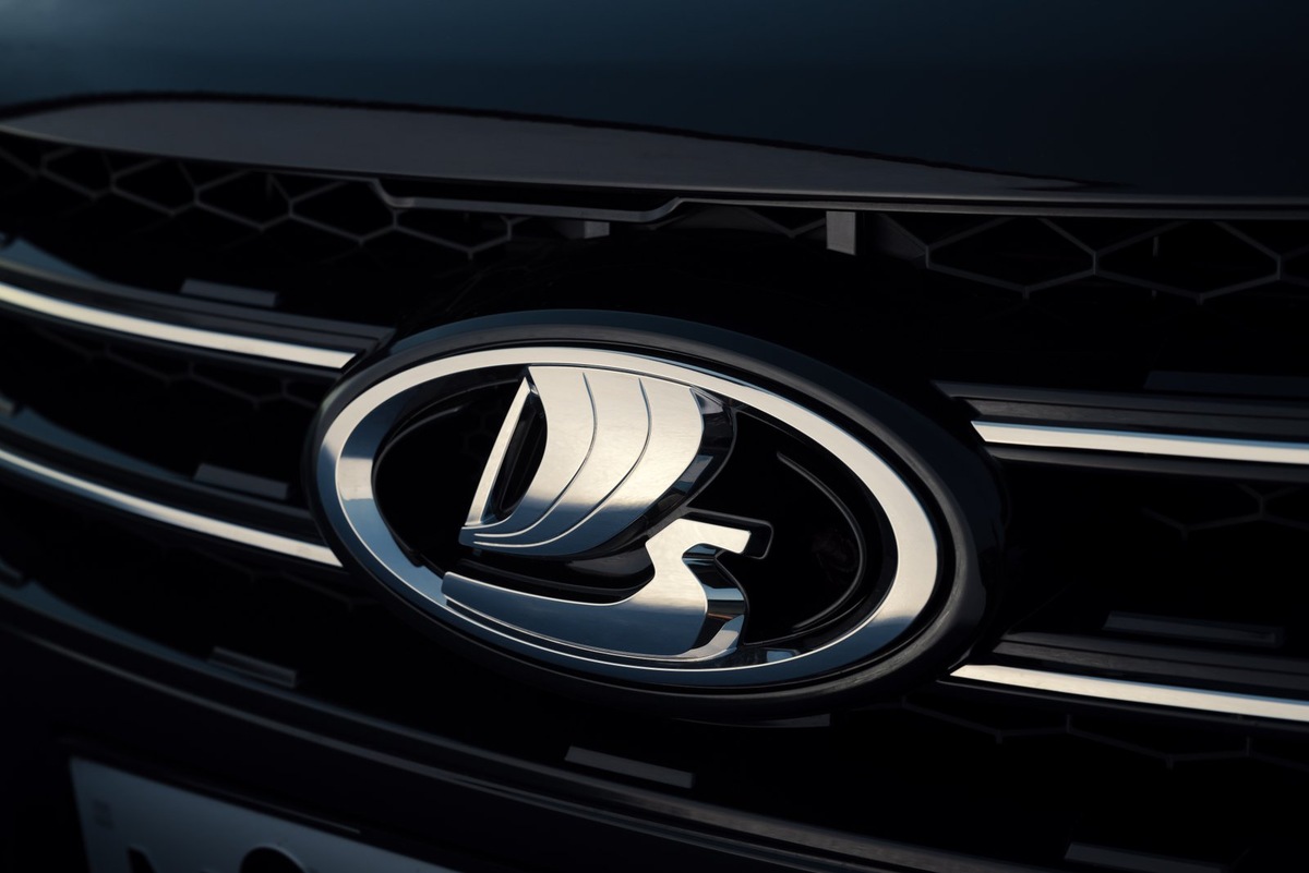    Максим Соколов