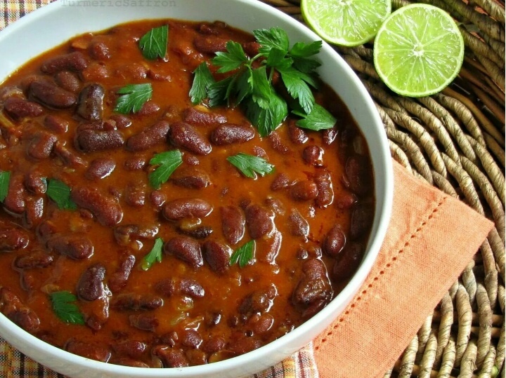 Фотографировать еду - как во время приготовления, так и в готовом виде у меня получается так себе. Очевидно, требуется постановочное освещение Поэтому, использовала похожее фото, взятое на стоке.