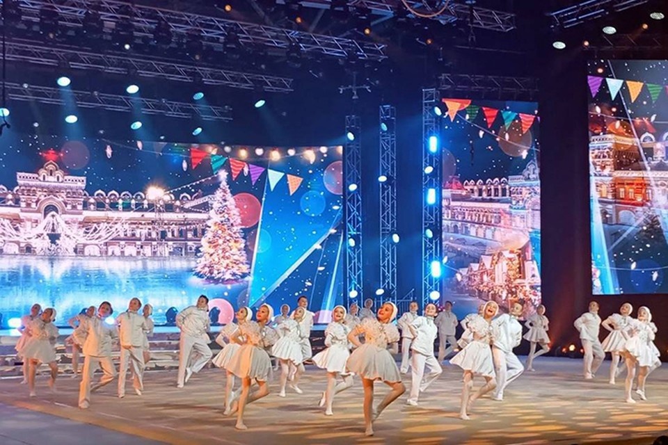    В представлении было задействовано более 200 спортсменов и танцоров. Анастасия СТЕПАНЕНКО