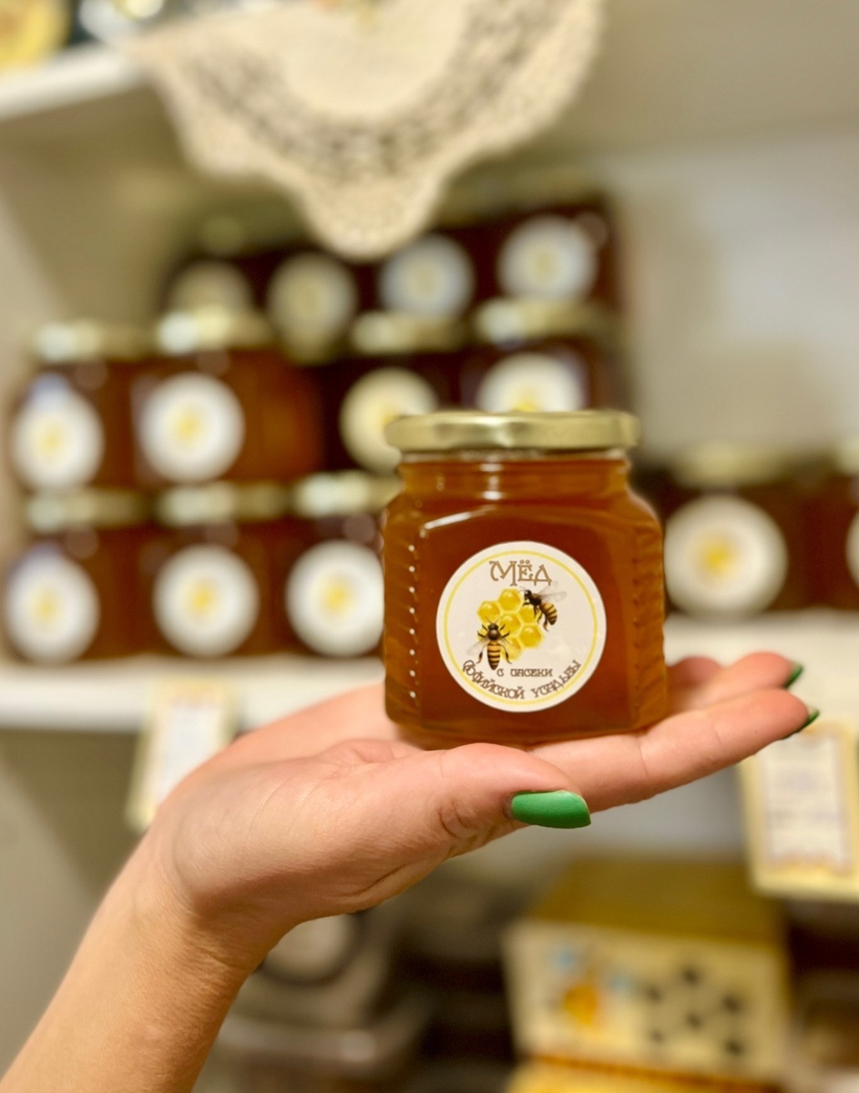 Мед собственного производства 