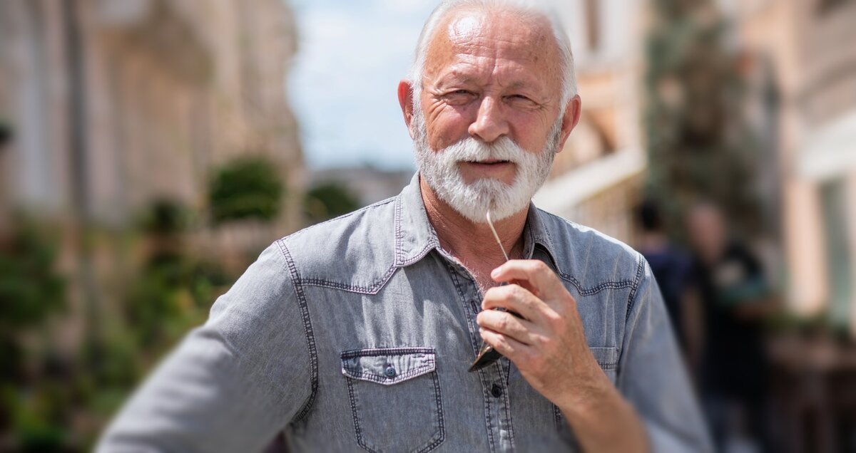 грустный мужчина