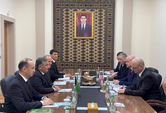 Встреча заместителя Председателя Кабинета Министров Туркменистана Тангрыгулы Атахаллыевf с делегацией международной компании John Deer, 16 декабря, 2024 г., Ашхабад, Туркменистан