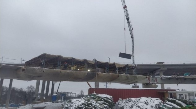 Работы по строительству эстакады на трассе "ЮЛА". 