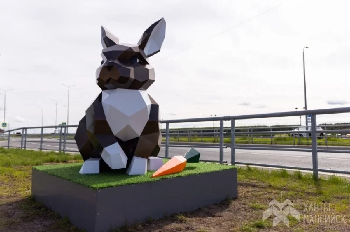    В прошлом году заец покорил гостей форума.