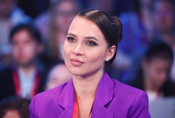    Лерчек (настоящее имя — Валерия Чекалина)