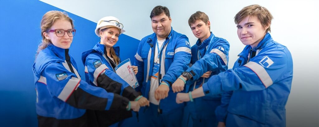    Практиканты Московского нефтеперерабатывающего завода