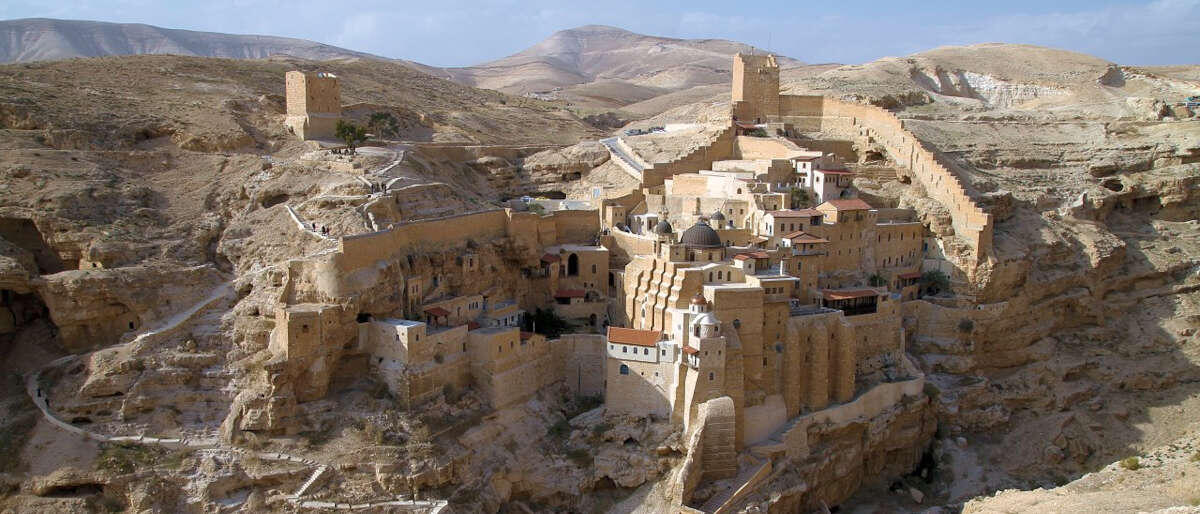 Лавра св. Саввы Освященного находится в Иудейской пустыне