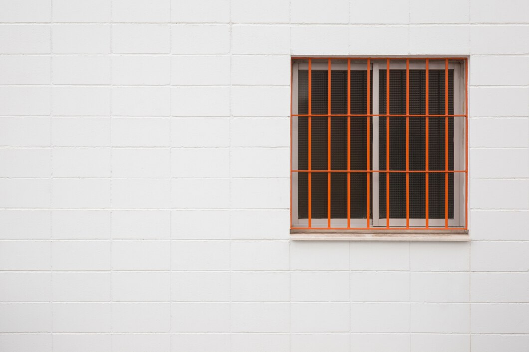 Решётки на окнах защитят от несанкционированых взломов Наш сайт: okna-spb.ru