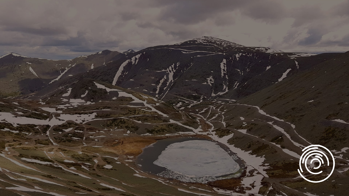 Мощность 1-ой очереди составляет до 15 млн тонн руды с выпуском до 135 тысяч тонн меди в год.