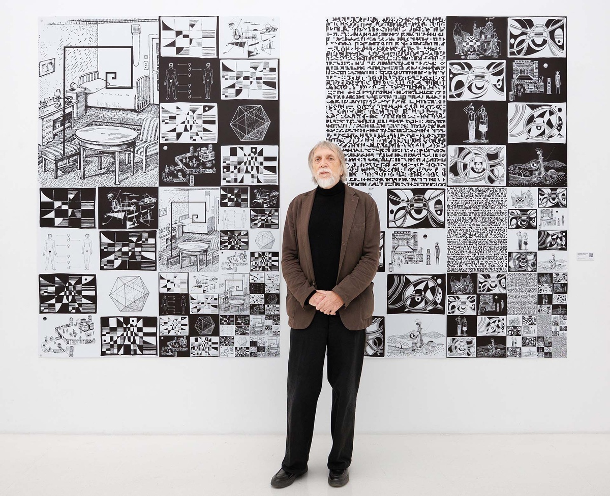    Владимир Мартынов на выставке «Владимир Мартынов. Автоархеология. Пространство автоархеологии. Дмитрий Пошвин»