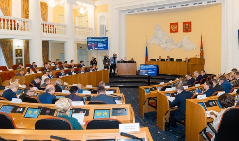    Депутаты Заксобрания Оренбуржья приняли бюджет области во втором чтении Алла Черкесатова