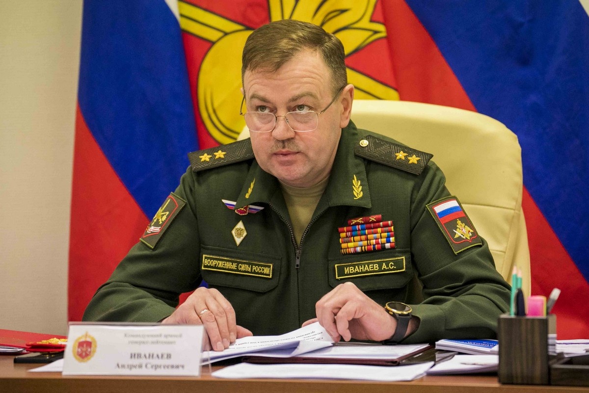    Минобороны показало нового командующего группировкой войск «Восток» в зоне СВО взято с сайта минобороны РФ