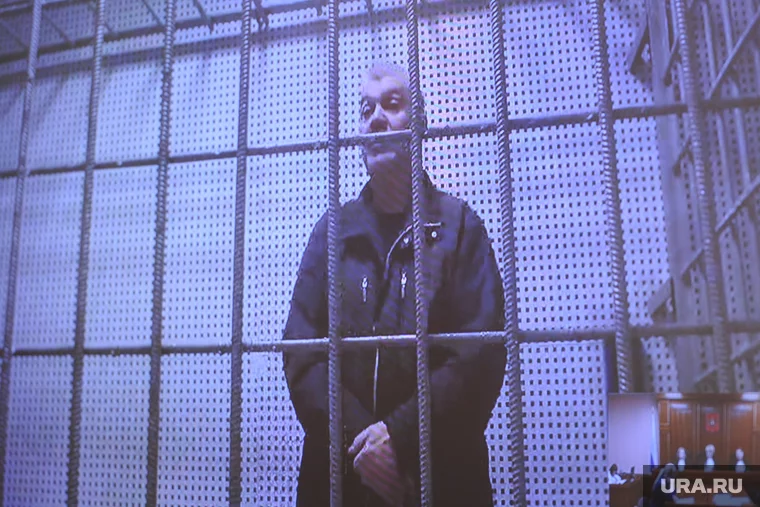 Виктор Чистяков вновь вынужден доказывать свою невиновность
Фото: Вадим Ахметов © URA.RU