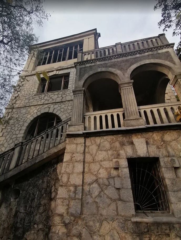 Дача Нестора Лакобы. Гагра.