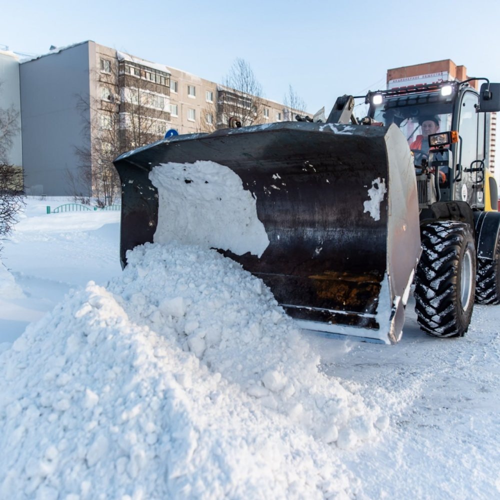    Глава Сургута предлагает составить «снежный» рейтинг по уборке снега