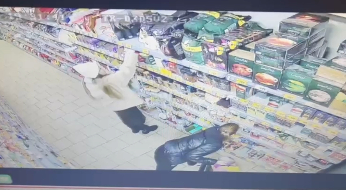    Девушки из Бугуруслана подозреваются в краже товаров на сумму 30 тысяч рублей