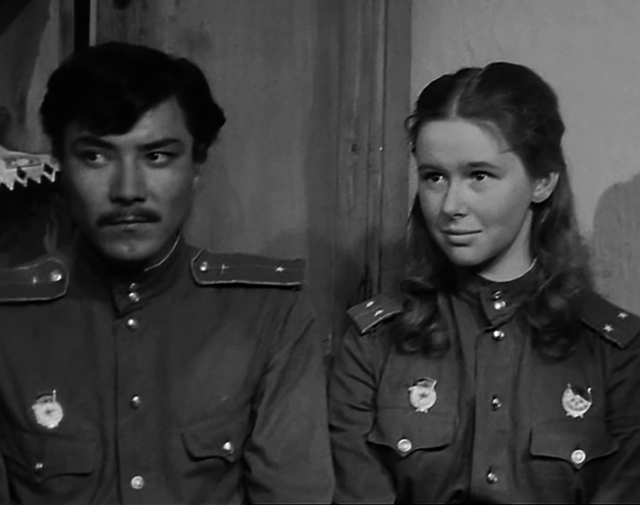 "В бой идут одни "старики" 1973 год, роль Маши Поповой