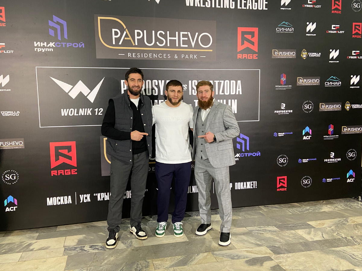 Генеральный директор FNG Шарип Алиев, Мариф Пираев и Мурад Мачаев.