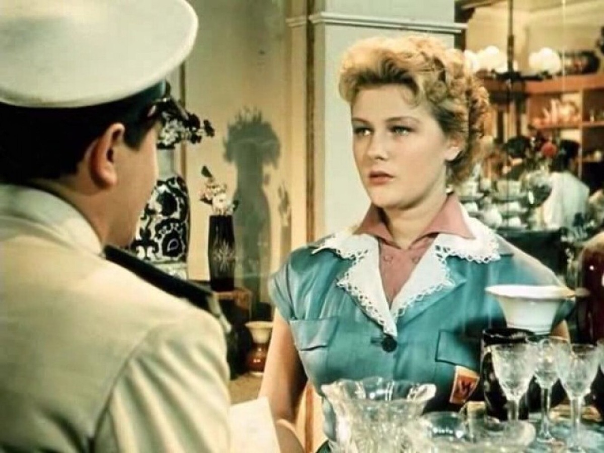 Кадр из фильма «За витриной универмага», 1955 год. Фото: Кинориум