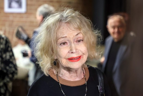    Светлана Немоляева