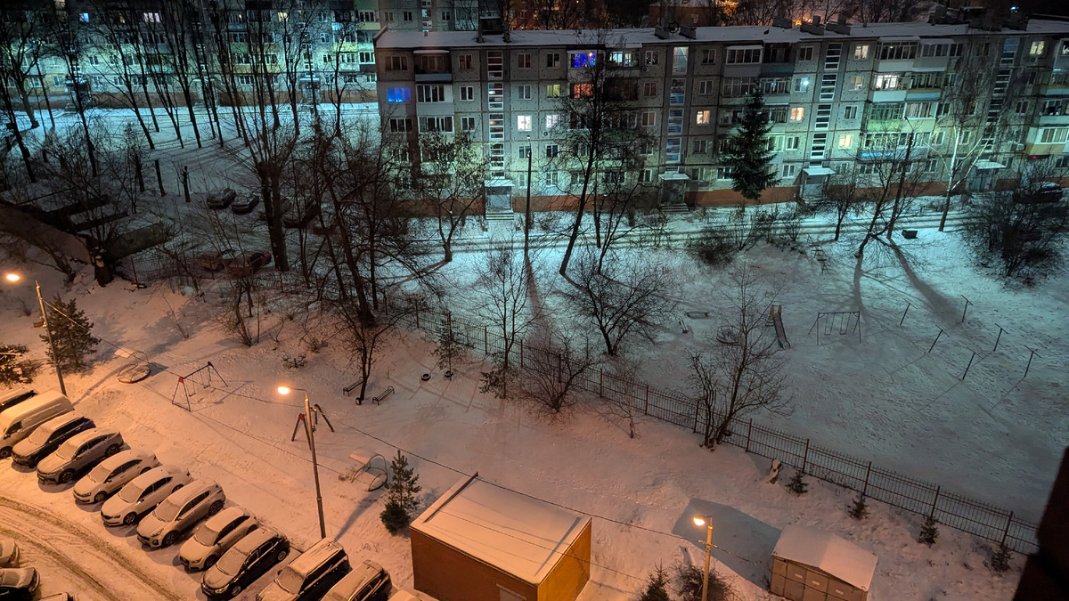 Вид из окна утром