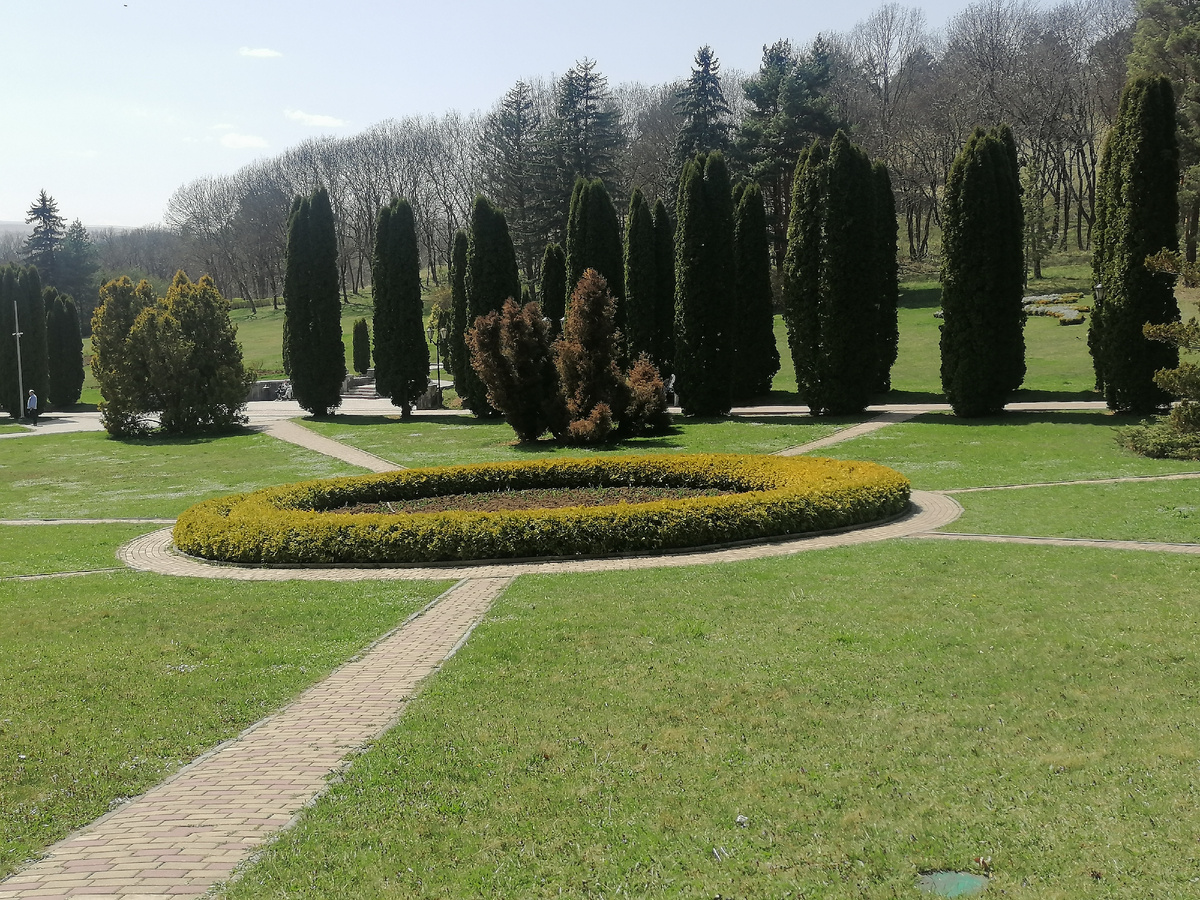 Средний парк Кисловодска. 12 апреля 2024 года.