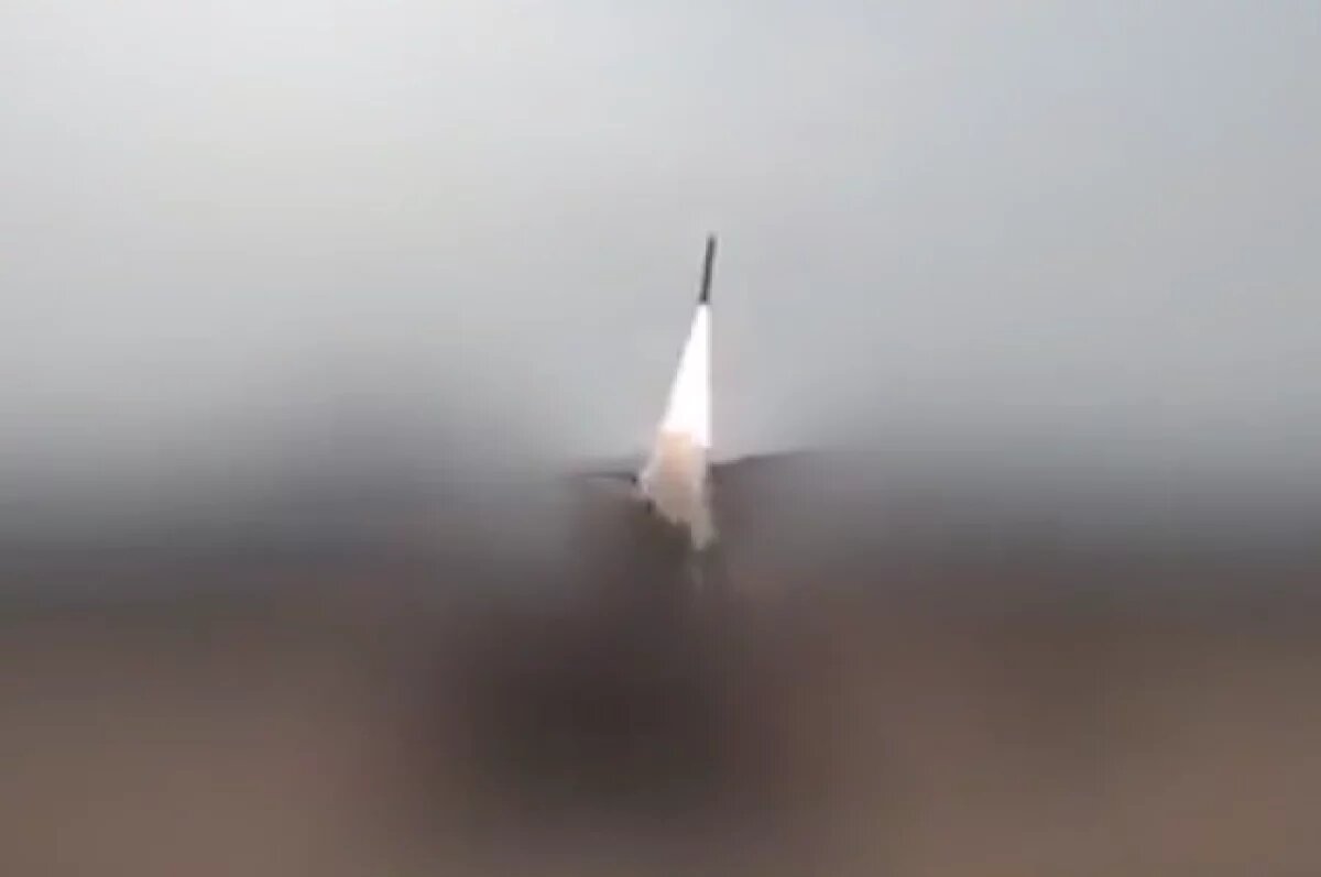    Хуситы заявили об ударе гиперзвуковой ракетой по объекту возле Тель-Авива