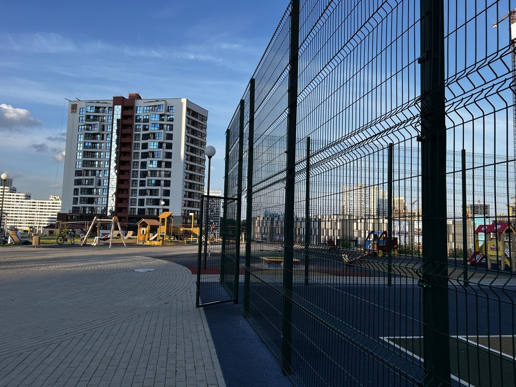 Забор для детской площадки