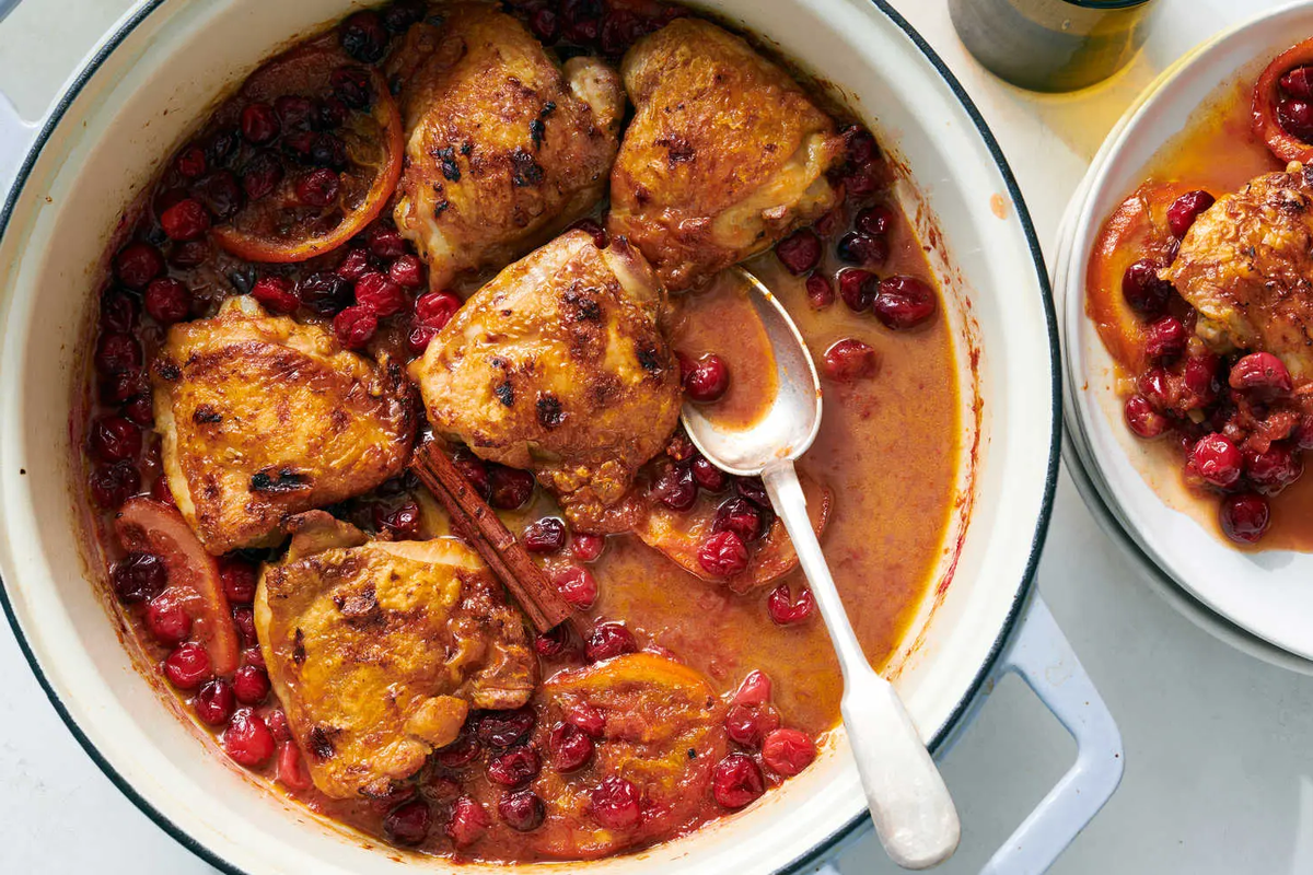 Курица в клюквенно-апельсиновом соусе с корицей и медом