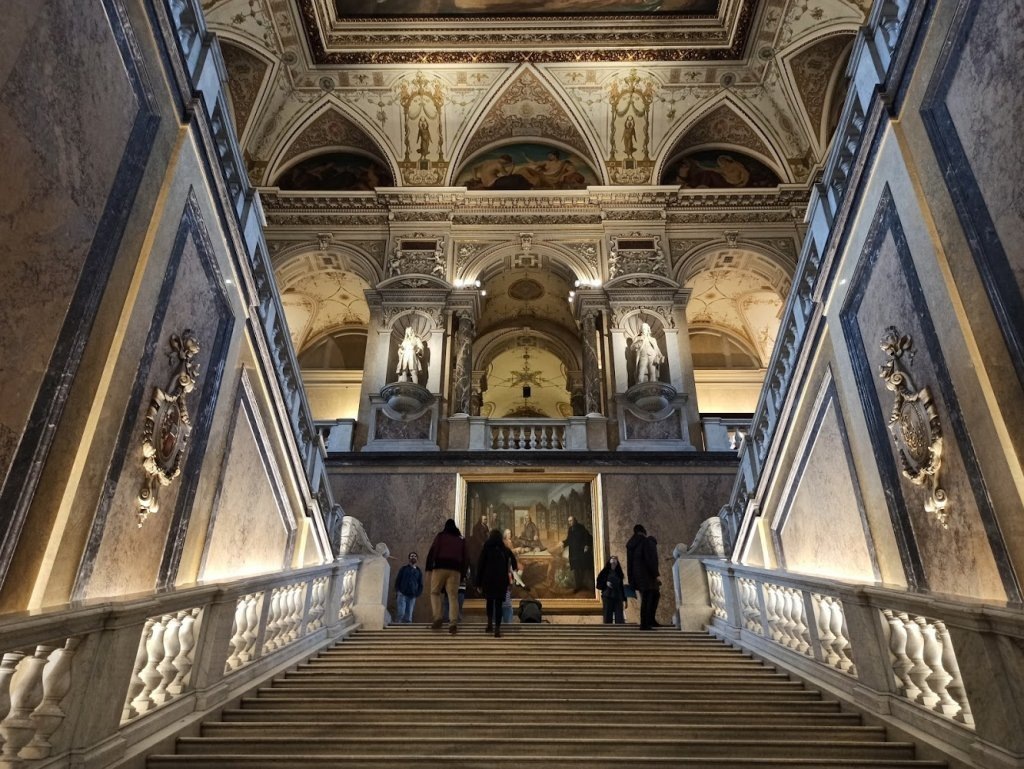 Это не музей, это дворец какой-то! Фото с ресурса https://topgid.net/6448-muzej-estestvoznanija.html