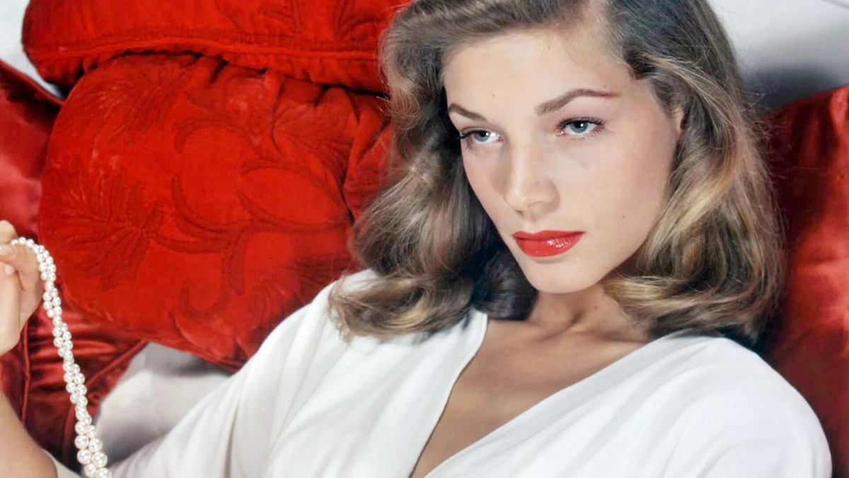 Лорин Бэколл