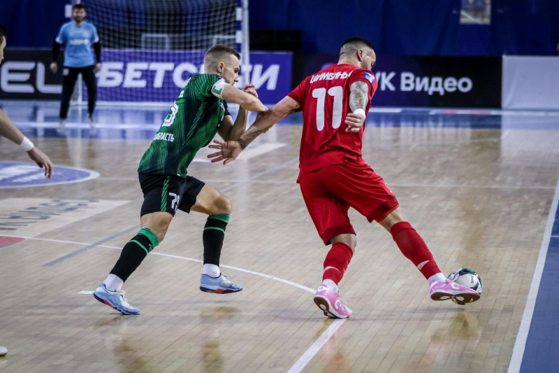 Фото встречи с сайта МФК КПРФ