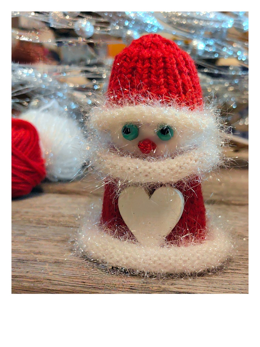 Загрустила в одиночестве.