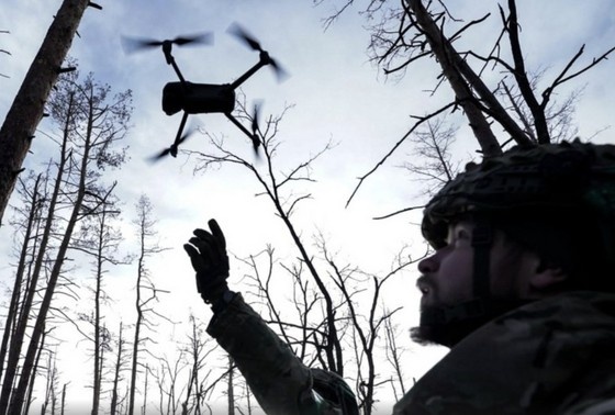    Солдат ВСУ в зоне боевых действий