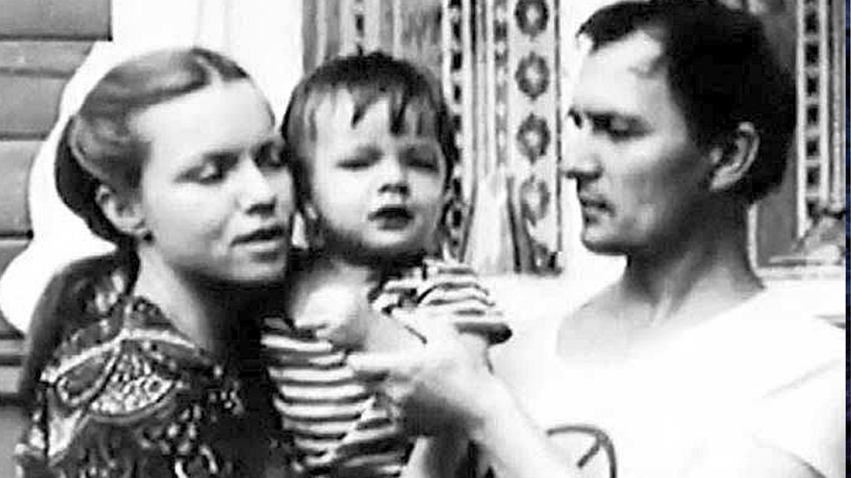 Валентина Теличкина и Владимир Гудков с сыном