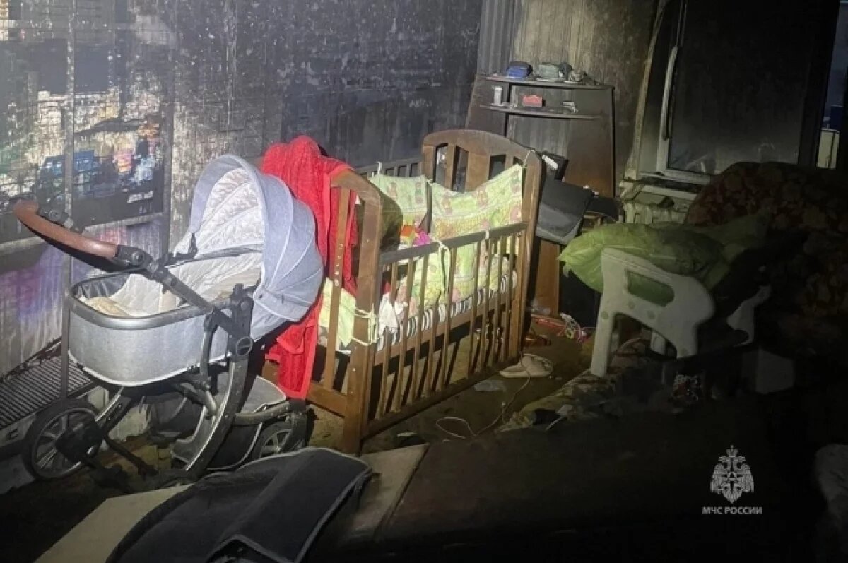    Девушка и пенсионерка попали в больницу после пожара в квартире на Камчатке