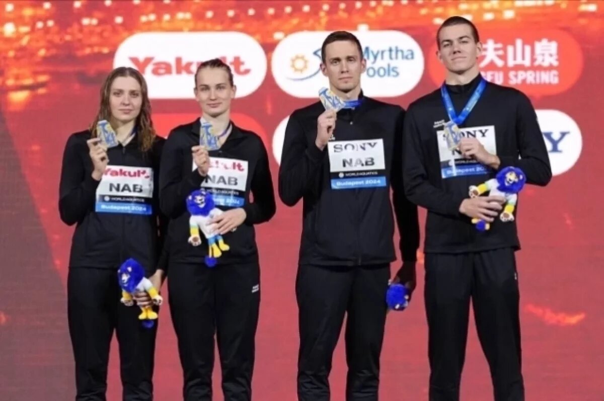    Новосибирские пловчихи везут из Будапешта золото Чемпионат мира