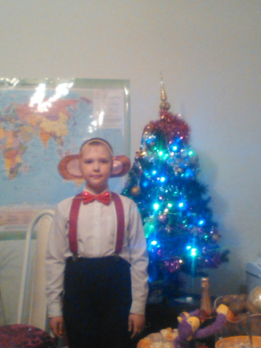 У бабушки,встречали год обезьяны.