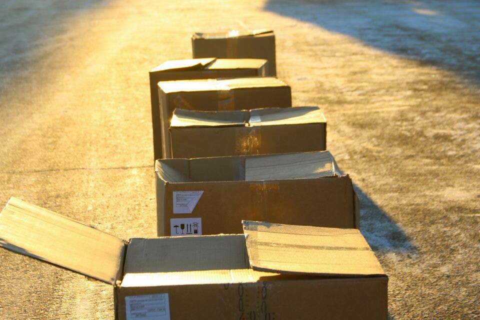    Установка главной новогодней елки Барнаула. Источник: Виталий Барабаш