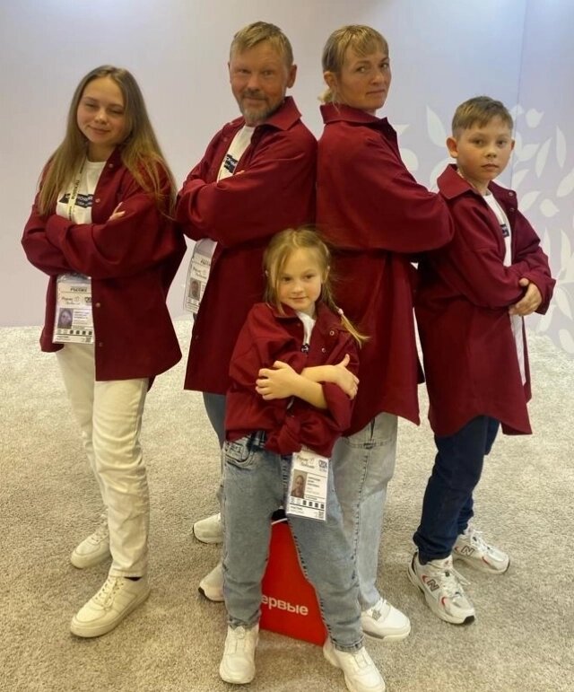    Семья Харитоновых участвовала во Всероссийском семейном форуме «Родные-любимые» на ВДНХ в Москве. Фото: Из личного архивa/ Алексей Харитонов