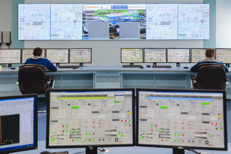    «Прибыль от продажи электроэнергии в 2023-м была около 5,7 миллиарда рублей. В этом году планируем получить не менее 5 миллиардов».   
Фото: «БИЗНЕС Online»