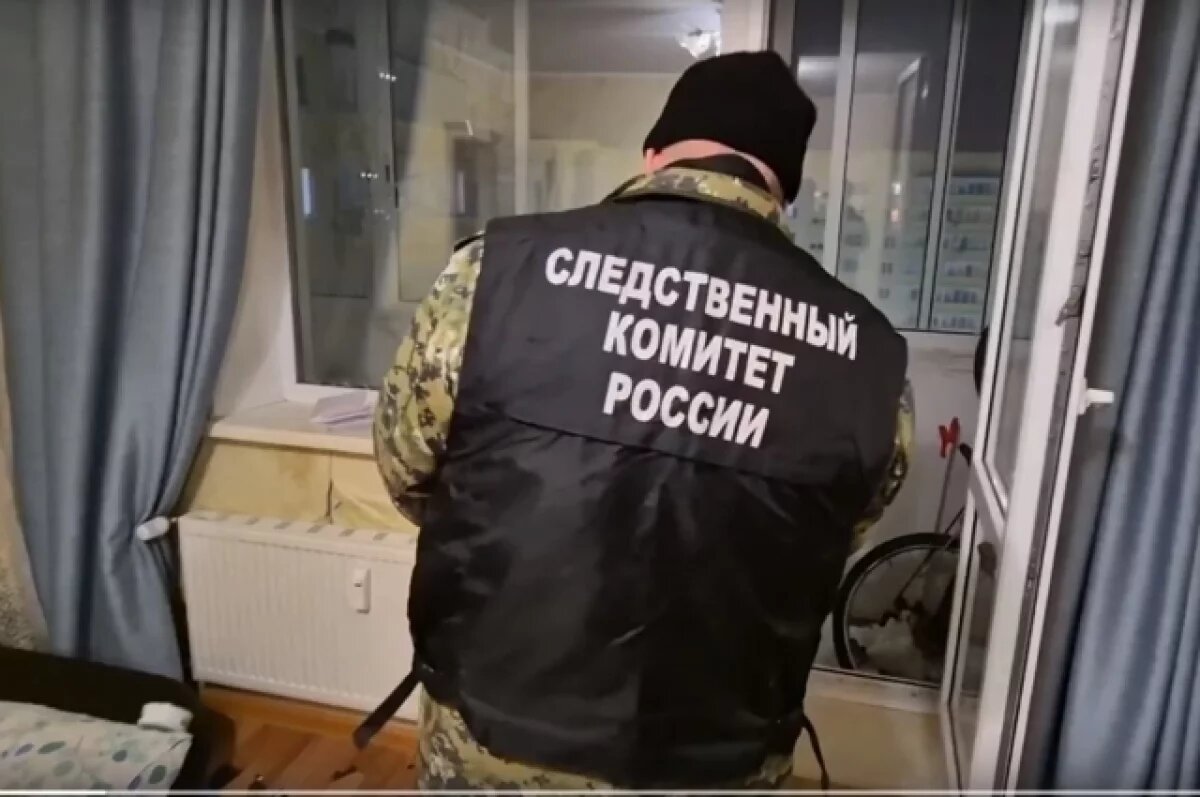    СКР опубликовал видео с места падения парня и девушки из окна под Пермью