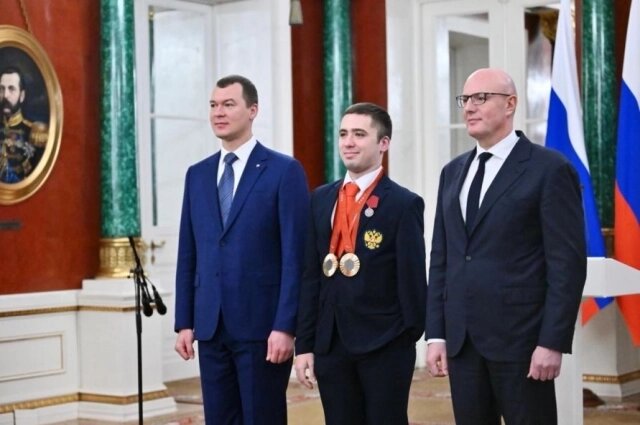    Егор Ефросинин удостоен медали Ордена «За заслуги перед отечеством» II степени. Фото: http://www.kremlin.ru/