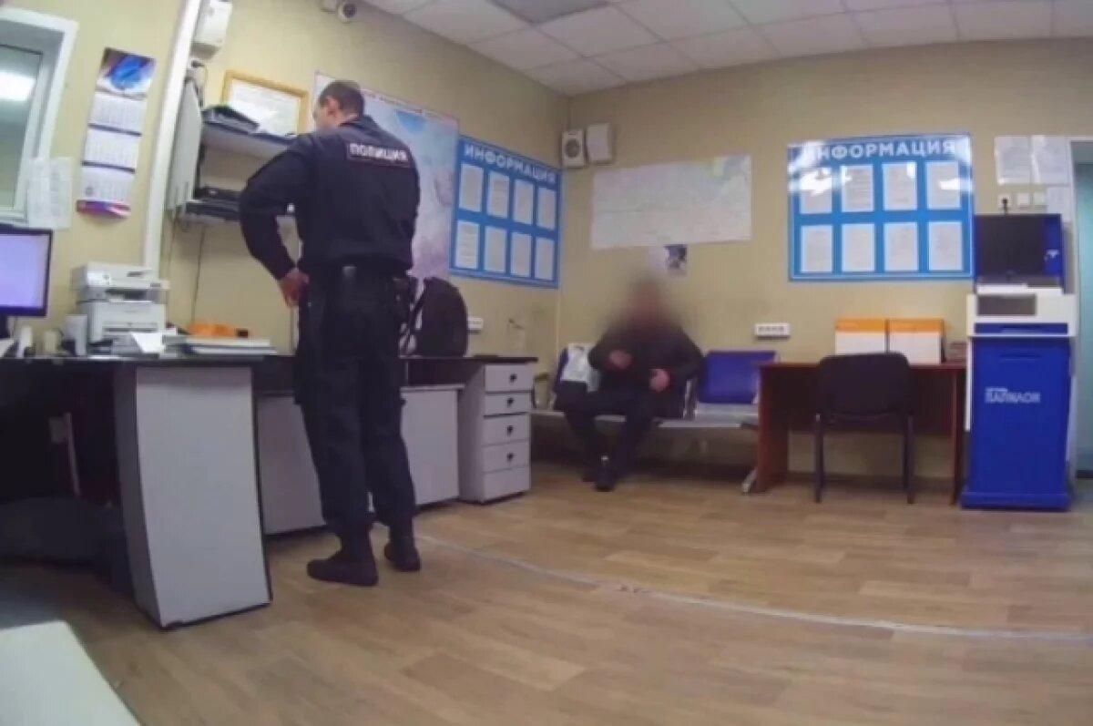    Кузбассовец курил электронку и матерился в самолёте до Новосибирска