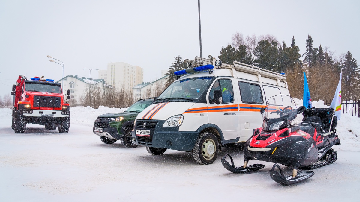    В Югре проходят межрегиональные сборы управлений МЧС по УрФО